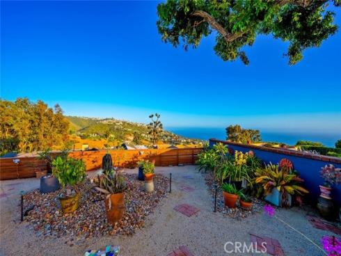 1687  Temple Hills   Drive, Laguna Beach, CA