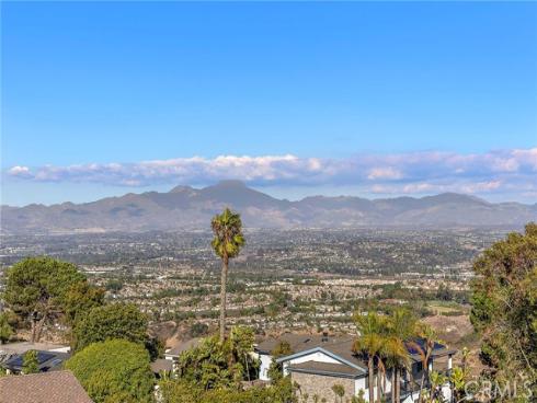 3030  Mountain View Dr  , Laguna Beach, CA