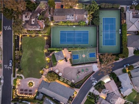 7 N Vista De La Luna  , Laguna Beach, CA