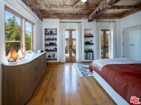 791  Nyes   Place, Laguna Beach, CA