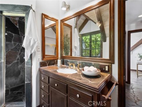 31971  Coast Hwy  , Laguna Beach, CA