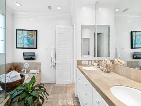 31971  Coast Hwy  , Laguna Beach, CA