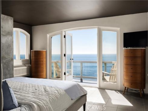 1337  Gaviota Dr  , Laguna Beach, CA