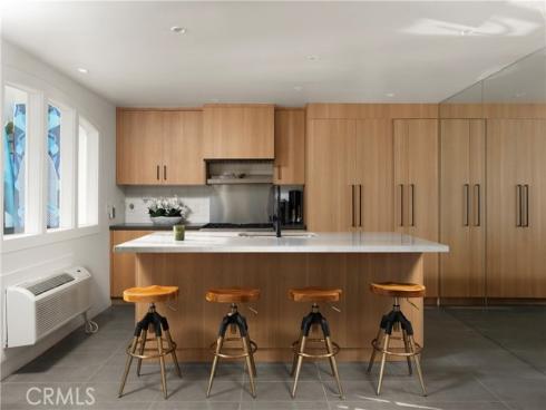 1337  Gaviota Dr  , Laguna Beach, CA