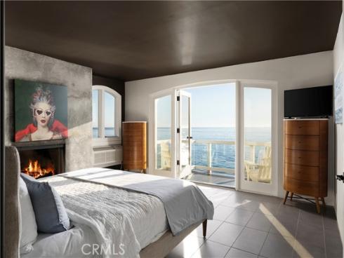 1337  Gaviota Dr  , Laguna Beach, CA