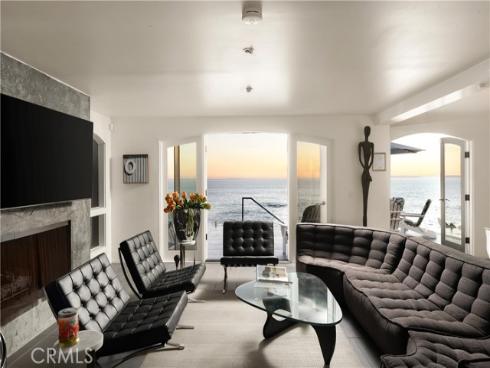 1337  Gaviota Dr  , Laguna Beach, CA