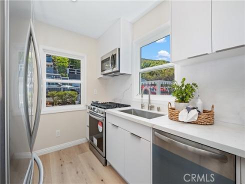 2961  Rounsevel  , Laguna Beach, CA