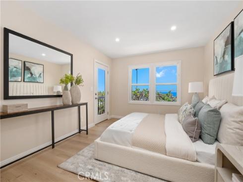 2961  Rounsevel  , Laguna Beach, CA