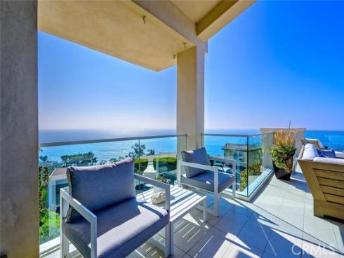 2300  Crestview  , Laguna Beach, CA