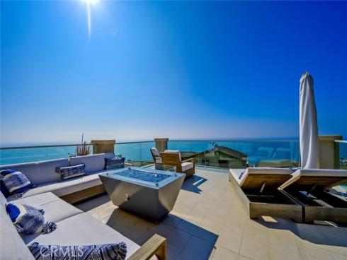 2300  Crestview  , Laguna Beach, CA