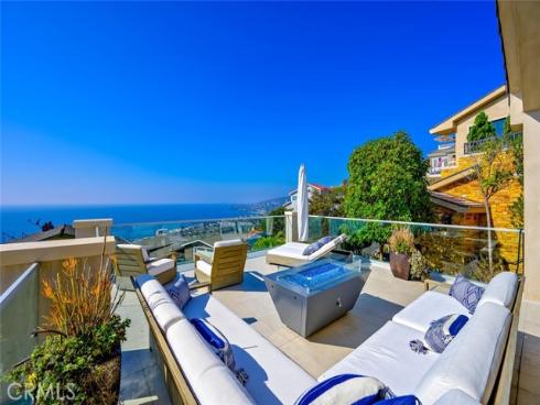 2300  Crestview  , Laguna Beach, CA