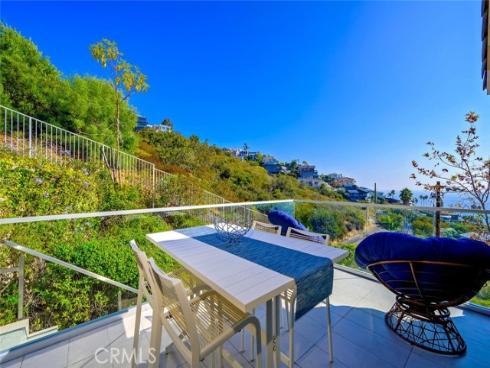 2300  Crestview  , Laguna Beach, CA