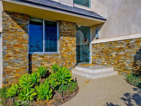 2300  Crestview  , Laguna Beach, CA