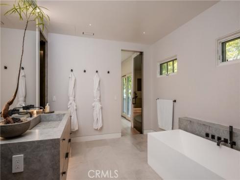 1  Stickley   Drive, Laguna Beach, CA