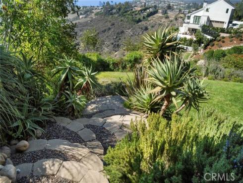 2855  Zell   Drive, Laguna Beach, CA