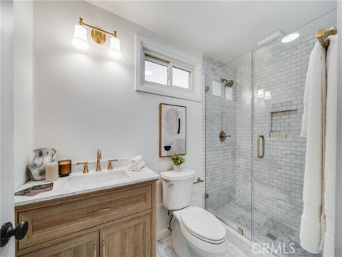 358  Flora  , Laguna Beach, CA