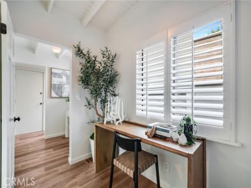 358  Flora  , Laguna Beach, CA