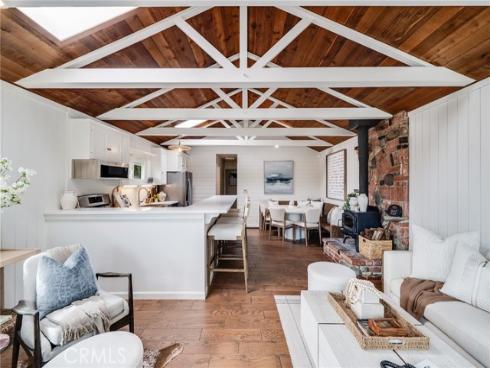 358  Flora  , Laguna Beach, CA