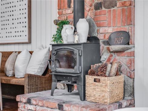 358  Flora  , Laguna Beach, CA