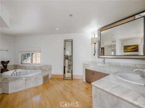 426  Nyes   Place, Laguna Beach, CA