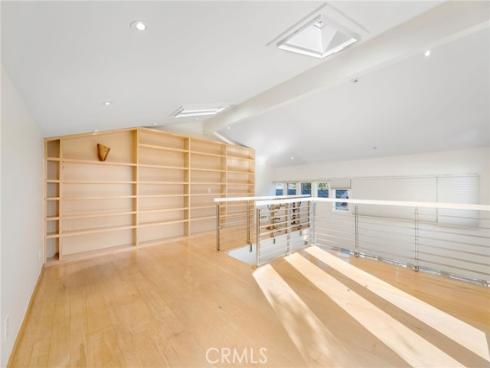 426  Nyes   Place, Laguna Beach, CA