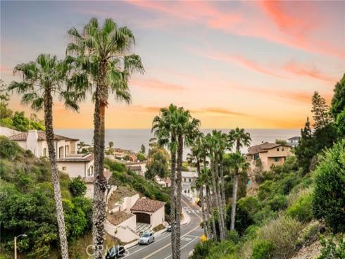 426  Nyes   Place, Laguna Beach, CA