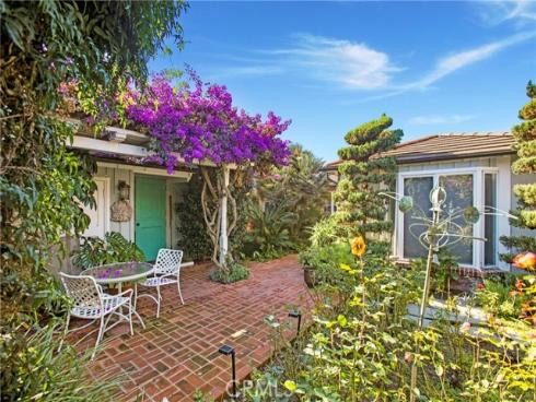 98  S La Senda Dr  , Laguna Beach, CA