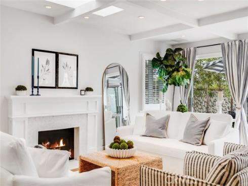 360  Diamond  , Laguna Beach, CA