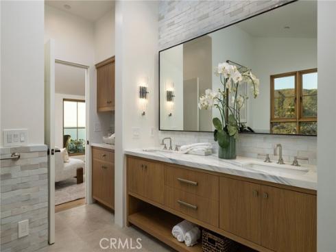 1015  Madison   Place, Laguna Beach, CA