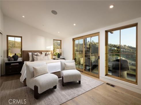 1015  Madison   Place, Laguna Beach, CA