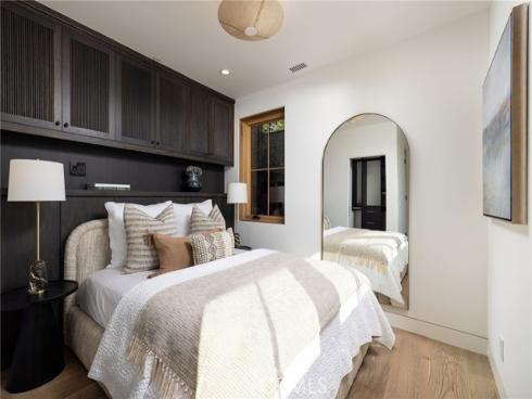 1015  Madison   Place, Laguna Beach, CA