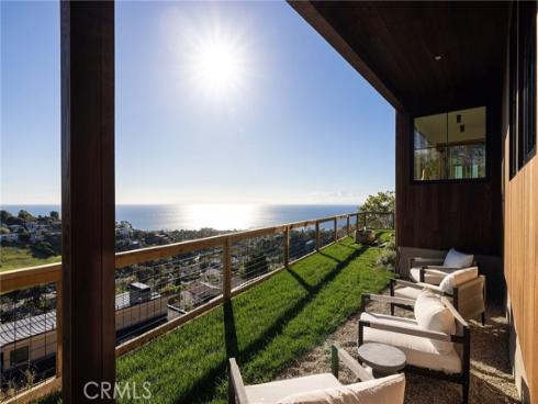 1015  Madison   Place, Laguna Beach, CA
