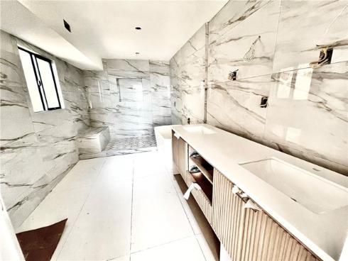 28832  Top Of The World  , Laguna Beach, CA