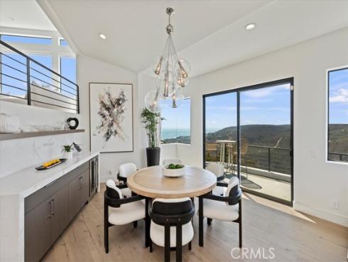1425  Skyline  , Laguna Beach, CA