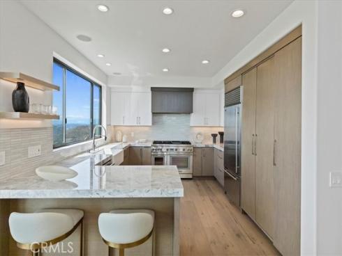 1425  Skyline  , Laguna Beach, CA