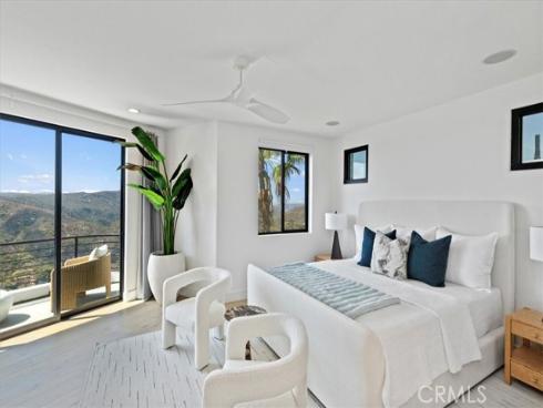 1425  Skyline  , Laguna Beach, CA