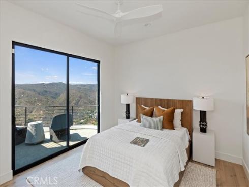 1425  Skyline  , Laguna Beach, CA