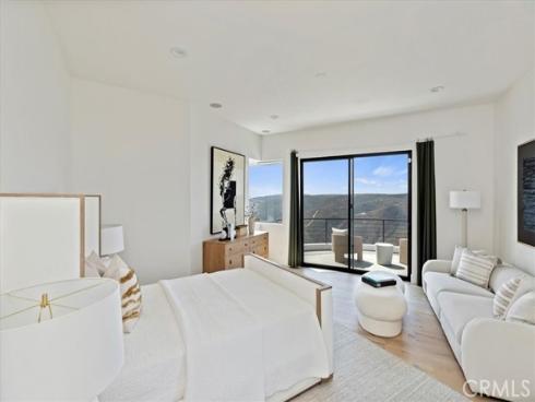 1425  Skyline  , Laguna Beach, CA