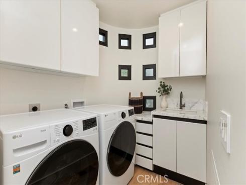 1425  Skyline  , Laguna Beach, CA