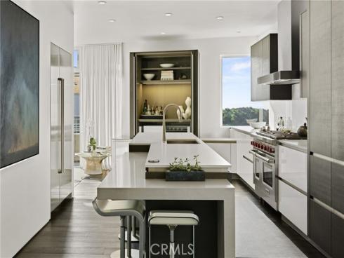 704 Nyes Place, Laguna Beach, CA