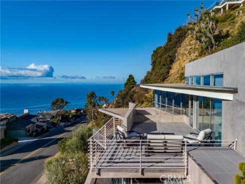 704 Nyes Place, Laguna Beach, CA