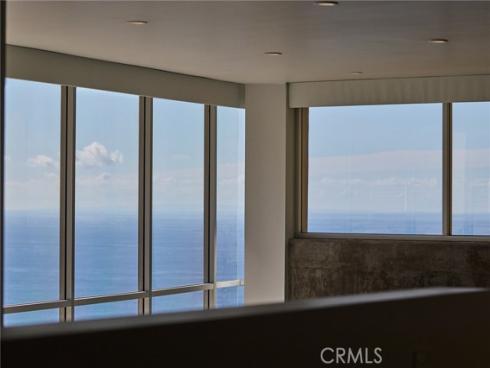 704 Nyes Place, Laguna Beach, CA