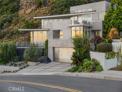 704 Nyes Place, Laguna Beach, CA