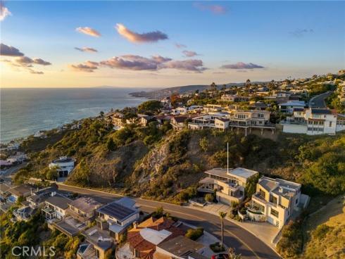 704 Nyes Place, Laguna Beach, CA