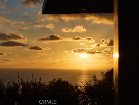 704 Nyes Place, Laguna Beach, CA