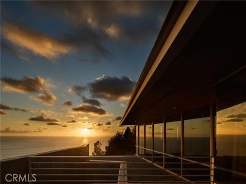 704 Nyes Place, Laguna Beach, CA