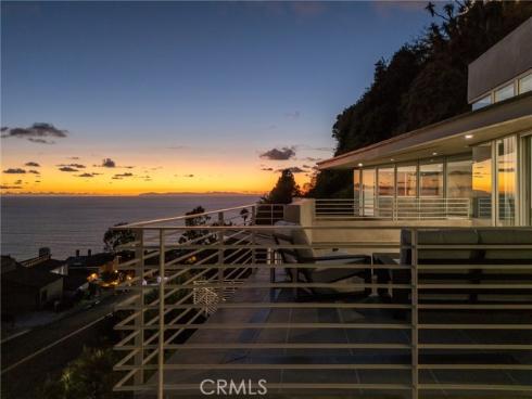 704 Nyes Place, Laguna Beach, CA