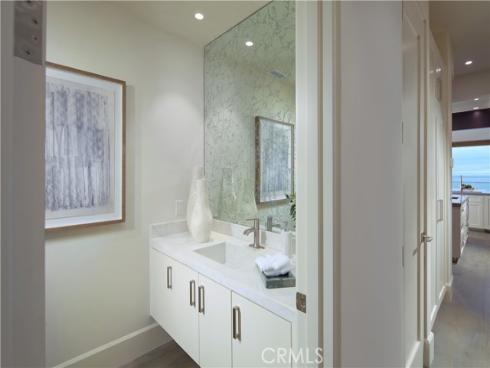 33 Bay Drive, Laguna Beach, CA