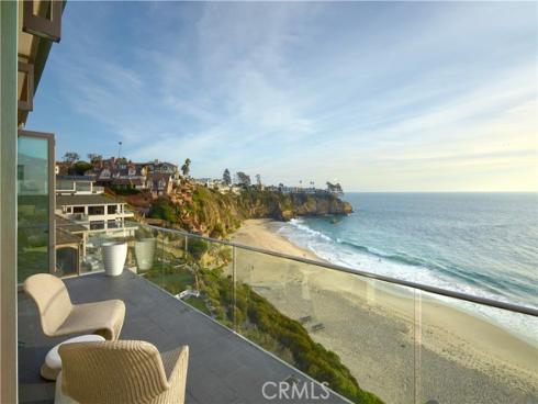 33 Bay Drive, Laguna Beach, CA