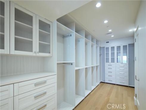 33 Bay Drive, Laguna Beach, CA